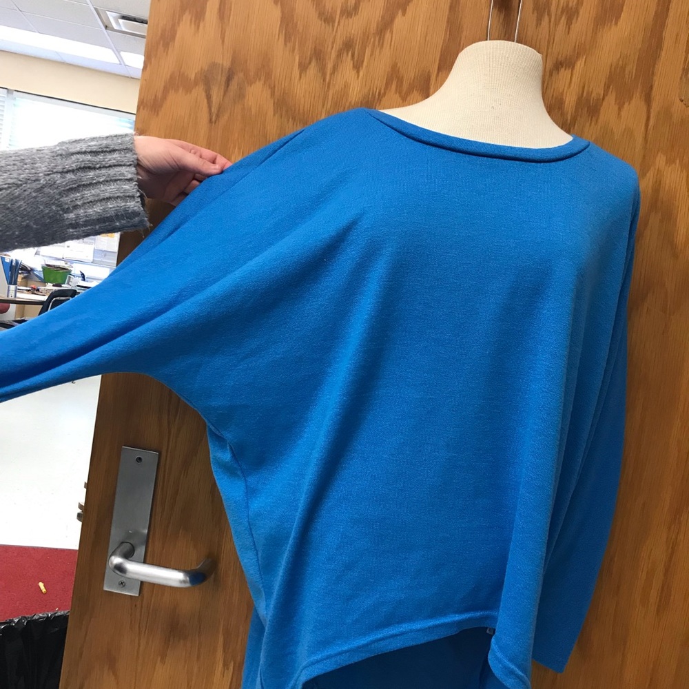 Zanzea large oversized lightweight sweater. - Picture 3 of 4